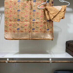 Banarasi sari